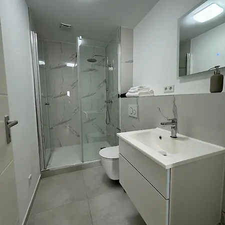 شقة Modern Apartment, Just 5 Minutes To Downtown